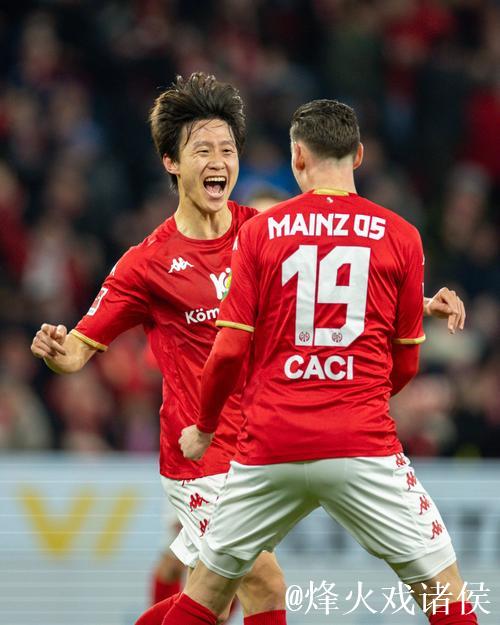 李在城与阿米里首发:美因茨迎战门兴格拉德巴赫 李在城与阿米里首发:美因茨迎战门兴格拉德巴赫